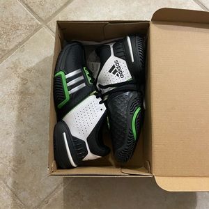 Kids Adidas Tennis shoes